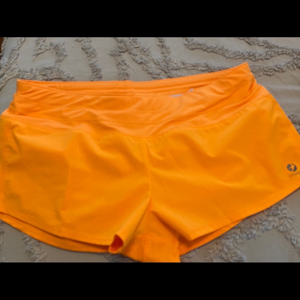 Oiselle Mac Roga running shorts size 6